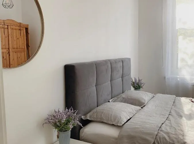 Luxurious 68m2 2br 3-room River View In The Heart Of * بارنو